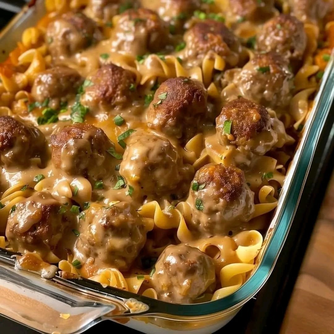 Paula Deen Family Kitchen 449504549_498460686082509_3423608357499885118_n