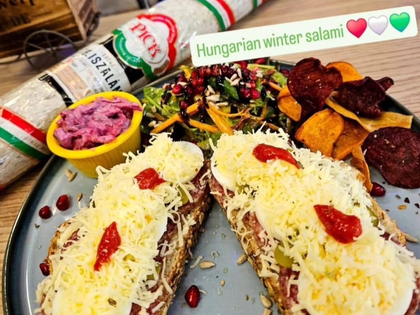 Hungarian Pick TĂ©liszalĂĄmi â The Famous Hungarian Winter Salami đđșâš 775319586_10241176755183531_5579058003882690719_n