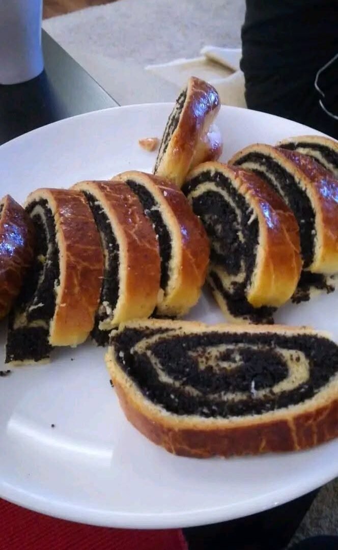🇭🇺 Hungarian Poppy Seed Roll (Mákos Bejgli) 787652222_2900641066962144_6152063879539076691_n