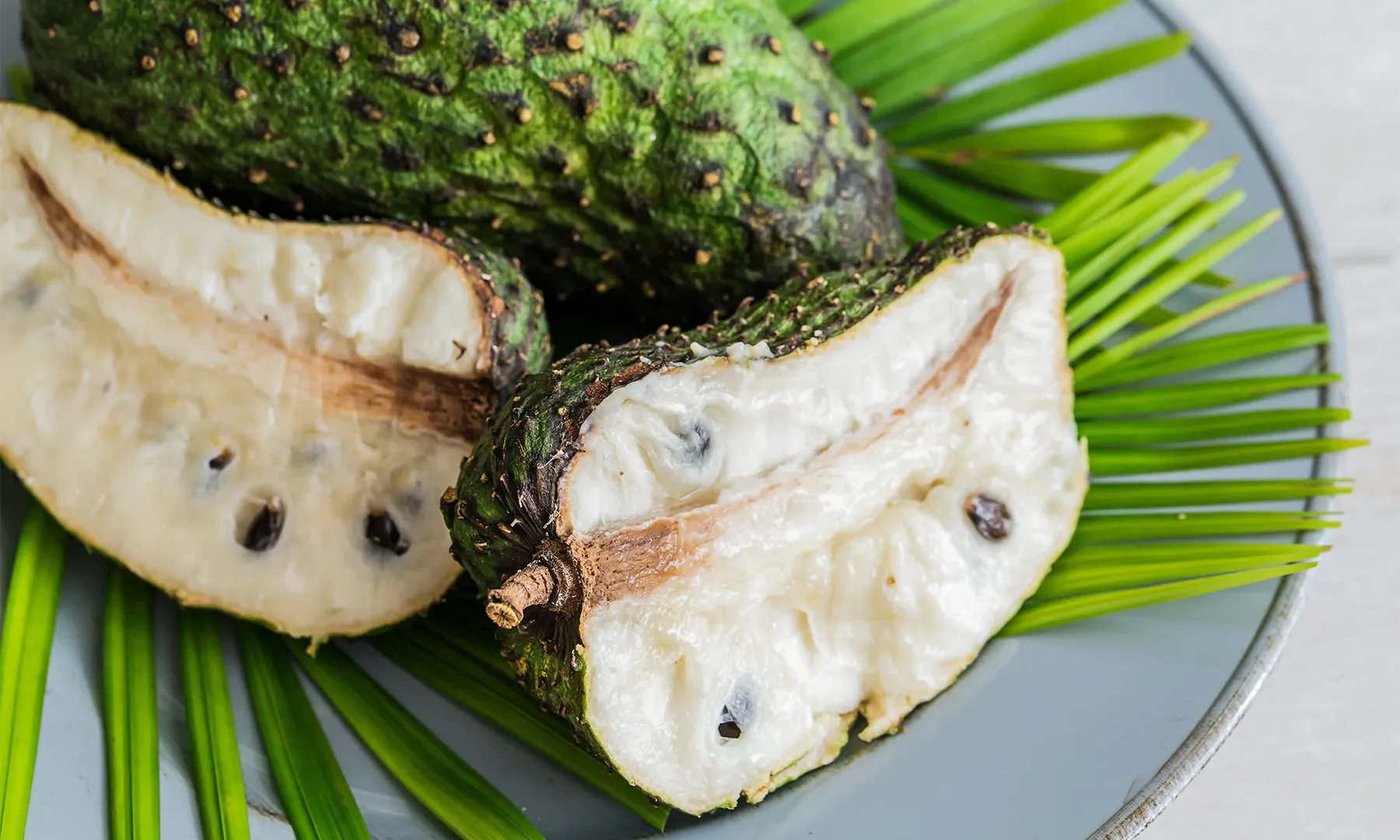 Soursop Leaves Tea: Traditional Uses, Benefits, and Important Safety Information 1800x1200_health_benefits_of_soursop_bigbead